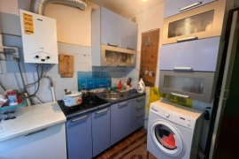4-к. квартира, 59 м², 2/5 эт.