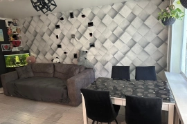 Квартира, 3 комнаты, 58.3 м²